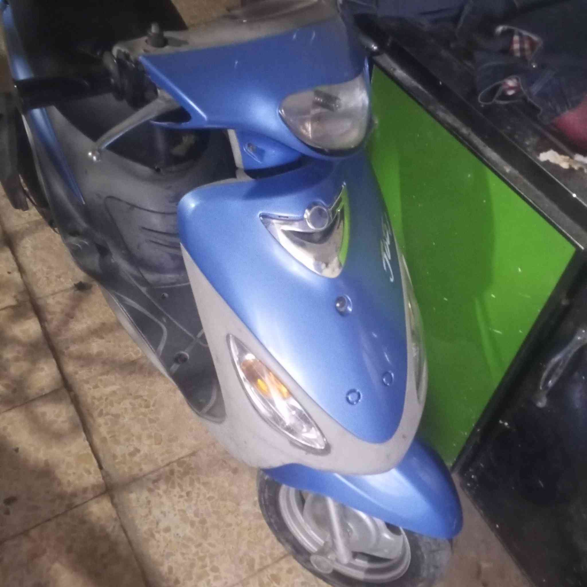 سلام عليكم شلونك شباب دراجه للبيع او امراوس مل لعب دراجه ابيعه على عطله دراجه ما تشتغل اني ما اعرف بيهن عطلت عندي وبعد ما طلعت بيه ما اعرف عطله شنو حولت وياه وماعرفت العطل دراجه كامله شوفت عينك 

قيم واخذ

💙🌹


**إذا كنت صاحب هذا الإعلان وتريد حذفه لأي سبب، رجاءا أرسل رسالة إلى الدعم الفني**