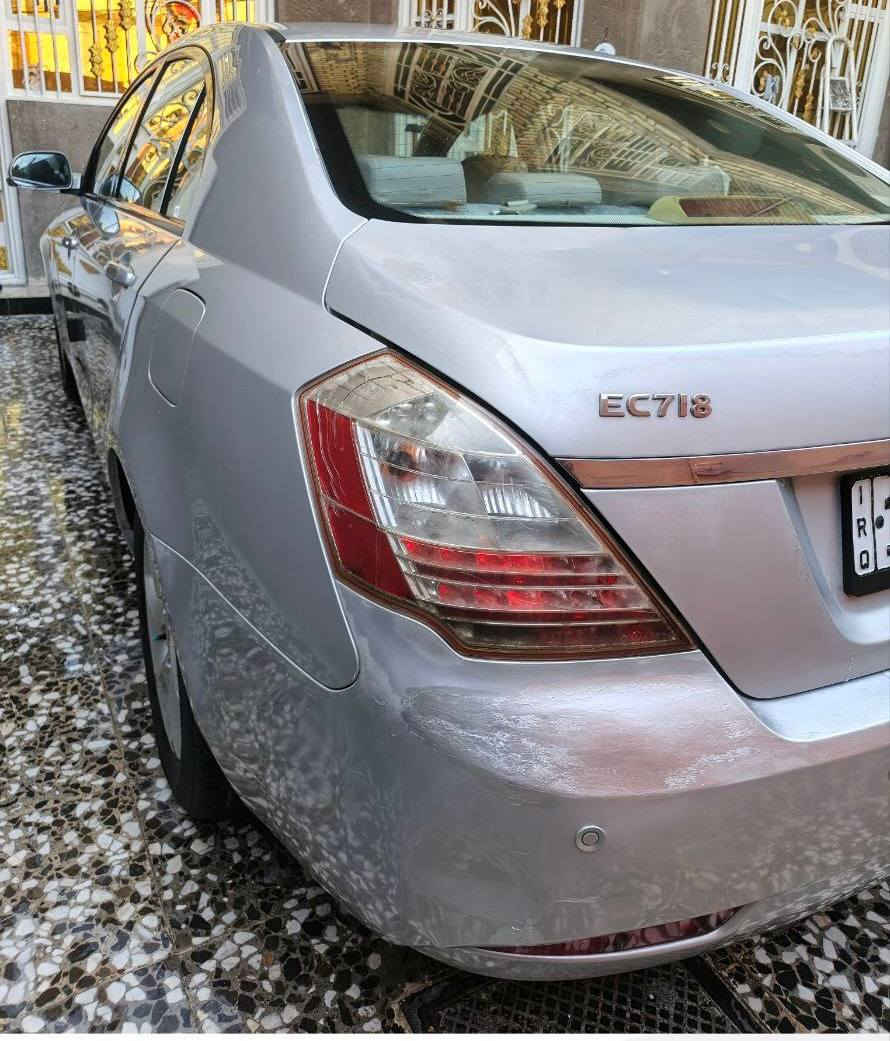 السلام عليكم للبيع امكراند موديل 2012 سيارة جديدة جدا مكفوله لاضربه ولاصبغ ولاتبديل مكينه كير على الشركة سياره باسمي تحويل مباشر رقم بغداد انكليزي تخم تاير جديد صدر امامي وخلفي جديد كهربائيات كلها تشتغل اسبير وغراضها بعدها مامستخدمات شاشة كامره ماشية 84 الف حقيقي سياره على وضع الشركة السعر 74 وبيها مجال الرقم *********** العنوان بغداد الشراي يتصل
