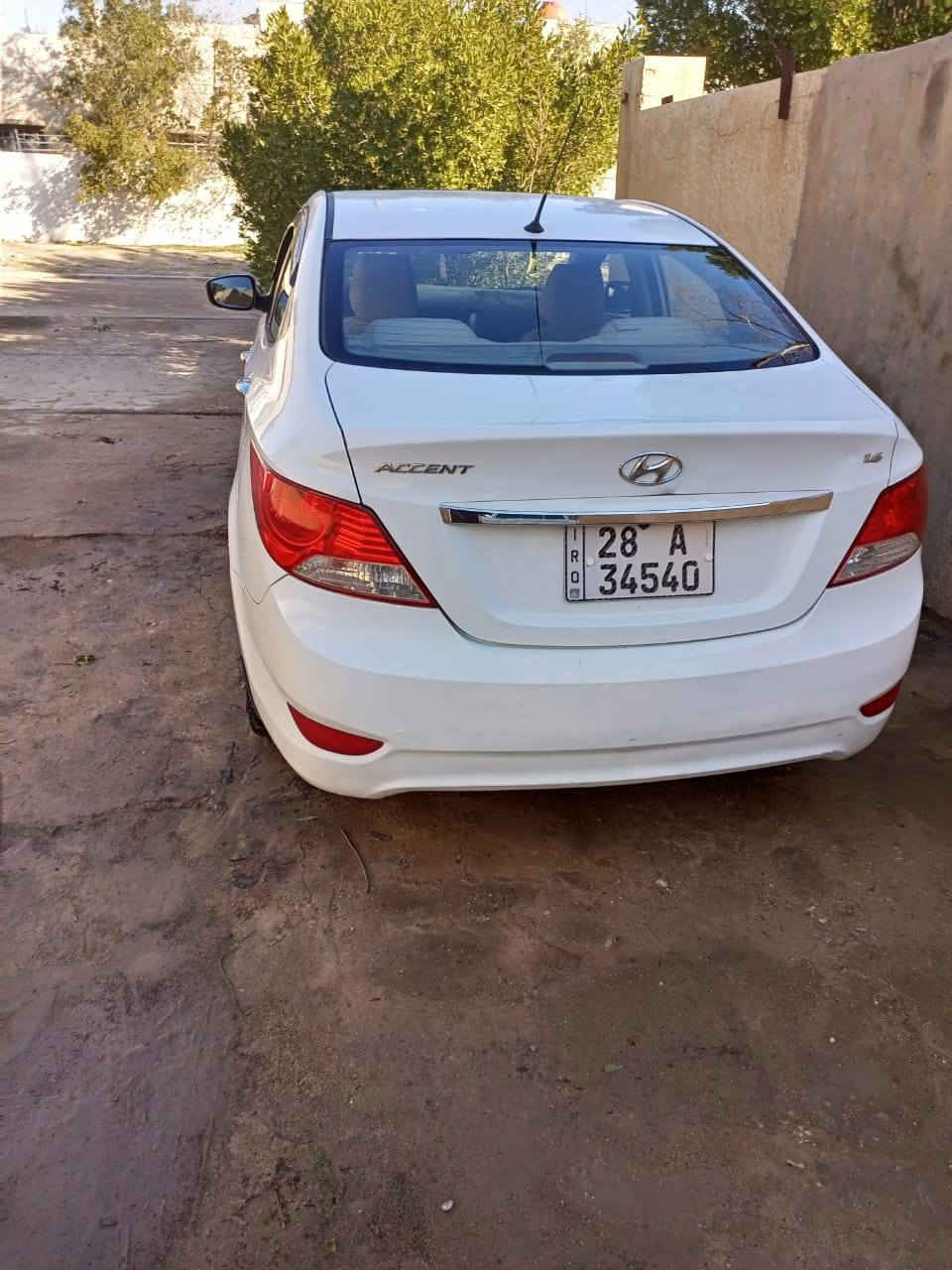 اكسنت موديل ٢٠١٥ نجف باسمي انكليزي فول ما عدا البصمة السيارة بيهه مكانات صبغ وليس قطع السعر ١٠٥ ورقة مع المجال البسيط للاستفسار الاتصال على الرقم *********** تواجد السيارة في النجف... مكلف بالنشر
