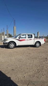 نيفاره ٢٠٠٩  كير عادي سياره جديده خير من الله  السعر ١٠٠$ لاستفسار ٠٧٨...