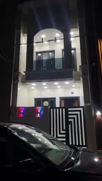 للبيع او المراوس بمساحة اكبر  دار حديث مودرن مساحة ٨٠ م واجهة ٤ طابقين...