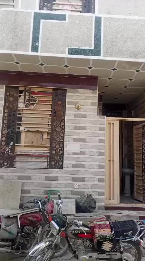 بيت للايجار 50 متر طابقين
عنوان حي ميثم تمار مقابل مستشفى الكفيل 
للاستفسار الاتصال 📞 
***********
