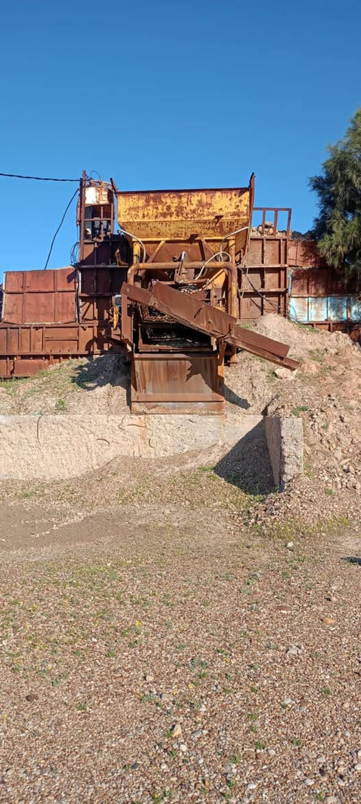 معمل وكساره البيع مكان حمرين الاستفسار رقم ***********
