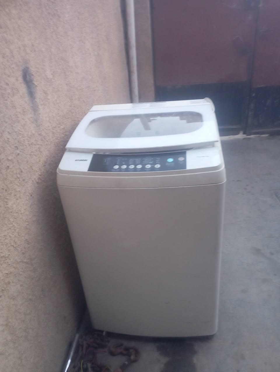 غسالة وتماتيك حجم 18 اسمه هوندر اخت جديده عل فحص سعره 325 وبيه مجال مكاني بغداد فلكت حي نصر رقم الهاتف ***********
