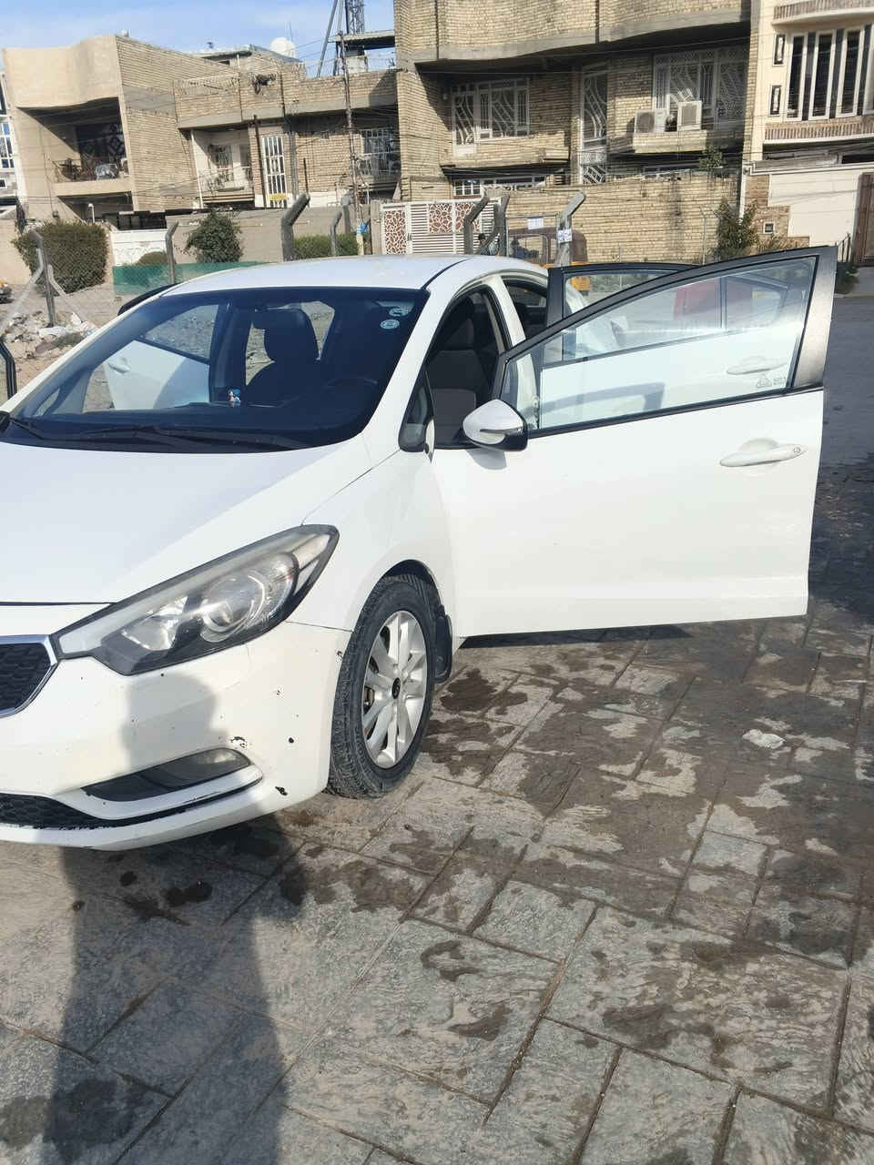 سلام عليكم لبيع سيراتو موديل 2013 نص فول تحكمات ستيرن مكينه وكير وتبريد كله لك بيها صبغ باب فقط رقم اربيل باسمي مكان بغداد الحرية تواصل على ***********
