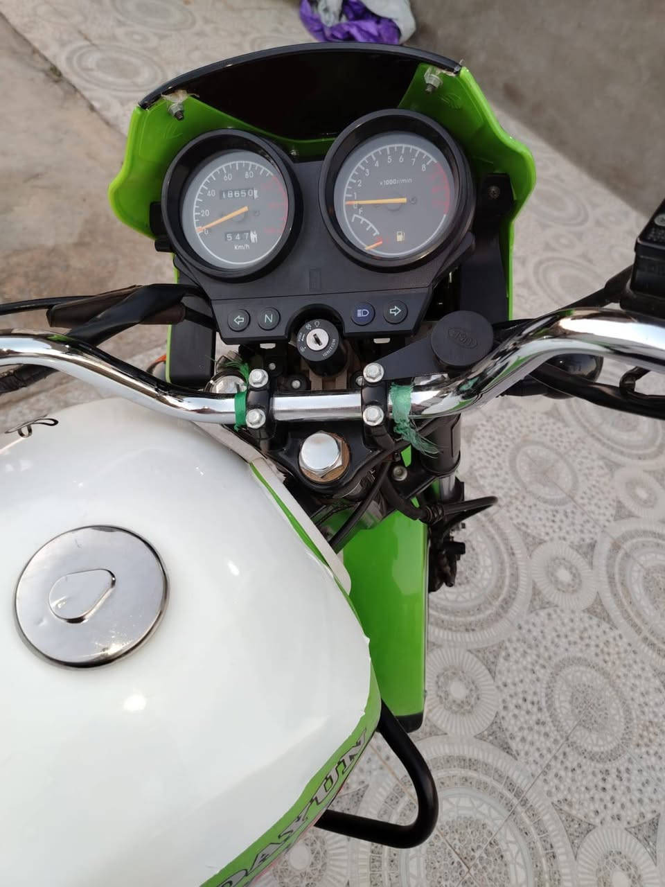 سلام عليكم خوان دراجه متوازي عله بيعته دايوان نفخ نوعه ماكس حجم المحرك 175 مرقم واسط ثاني يوم احولك دراجه مكفوله كفاله عامه عنوان واسط الكوت مامتواجد فيس تصل ‏‪0789 174 3066‬‏
