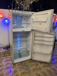 ثلاجة • توشيبا • ٢٠قدم