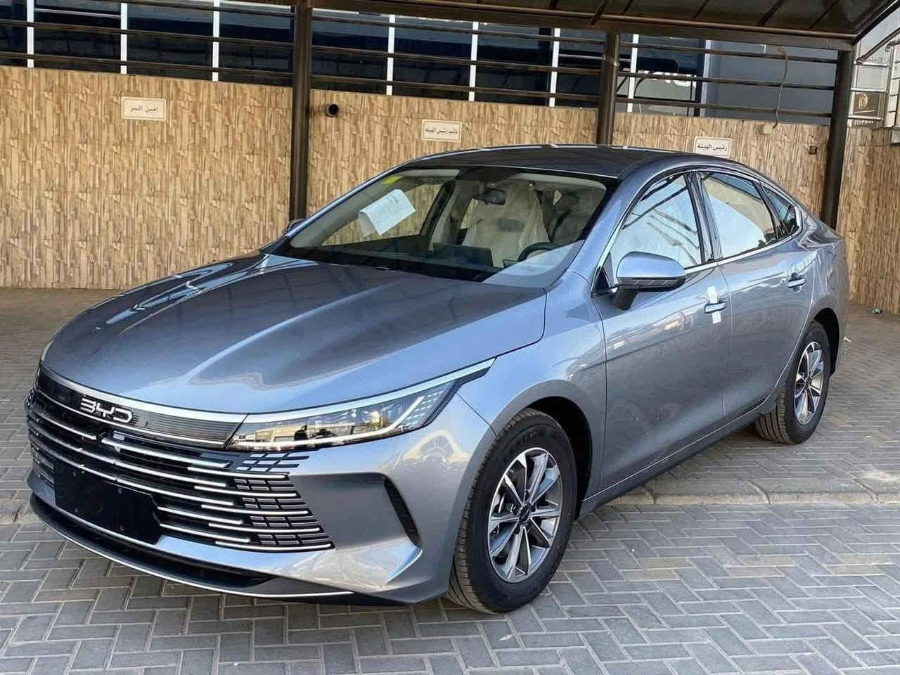 Byd دستروير لون رصاصي ماشية
3000 بدون رقم سعرها  19250
مكاني الشعب 
رقمي ***********
