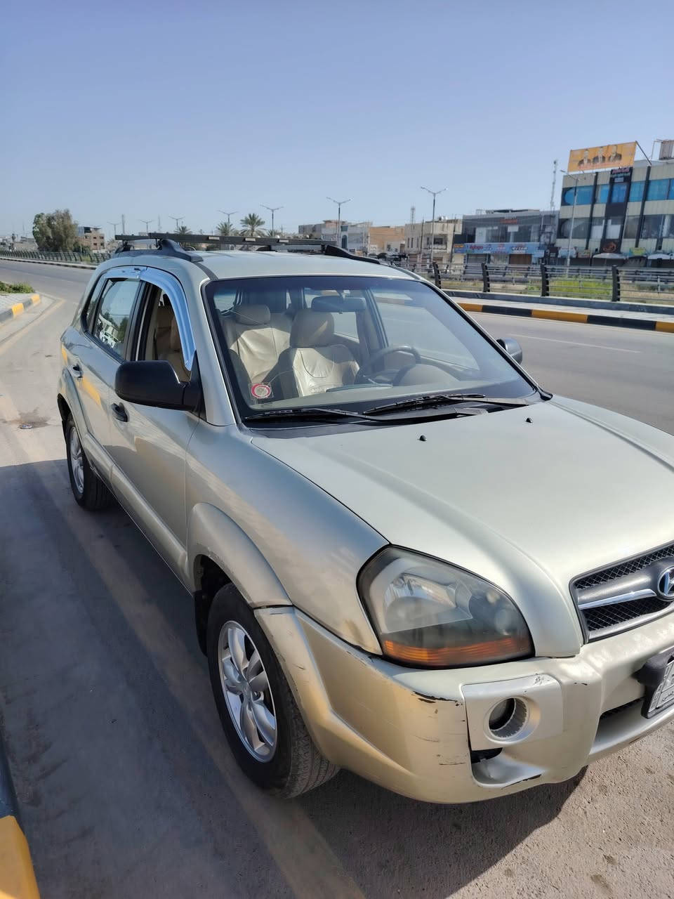 توسان للبيع ٢٠٠٩ خليجي مكينة 2000 دوش مابيها قطرة صبغ مكان ديالى بعقوبة ***********
