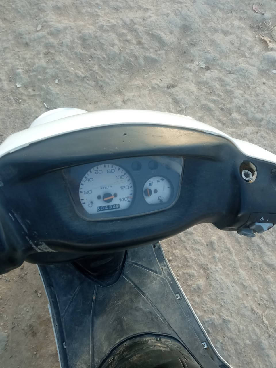 السلام عليكم دراجه فراشه كريستال للبيع جاهزه ونظيفه المكان حله شارع 80 قرب الساده ابو خطاب ما ناقصها كل شيء السعر 350 وبيها مجال بسيط ***********
