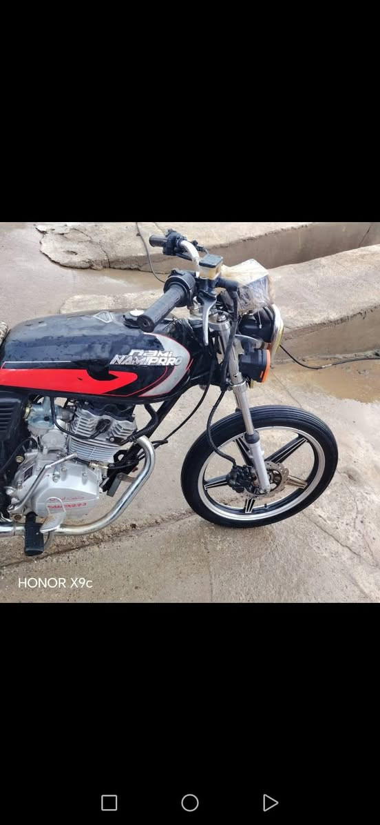 السلام عليكم لبيع موديل 2020محرك شرط كهربائيات كلها شغاله يرهم مراوس موبايل رقم الاستفسار ***********
