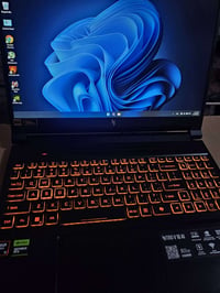 أيسر نيترو V16 • رايزن 5 • RTX 5050