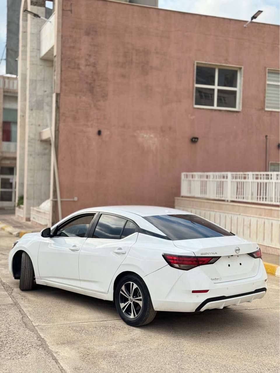 نيسان سينترا sv
موديل 2023
بجم كبس 
بدون ايرباگ 
سبخ /بس جملغ خلفي و شويي باب 
صياره كاتي دهووك 
ماصفات sv
گير و محرك بشرت 
سعر١٢٨$
*********** فايبر واتساپ دهوك, العراق
