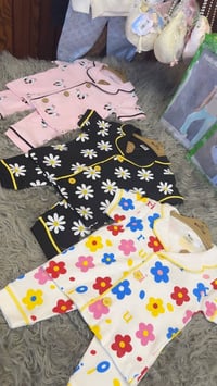 ملابس أطفال • بث اليوم • ساعة ١٠