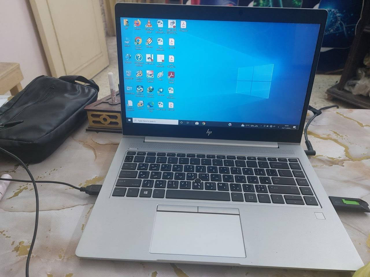 Hp 745 g6
Face id 
Keyboard backlight
Ram8
Hard 256 nvme
حاله ممتازه جدا
كارت شاشه فعلي ٢ جيجا مع الشير بيوصل ٩


**إذا كنت صاحب هذا الإعلان وتريد حذفه لأي سبب، رجاءا أرسل رسالة إلى الدعم الفني**
