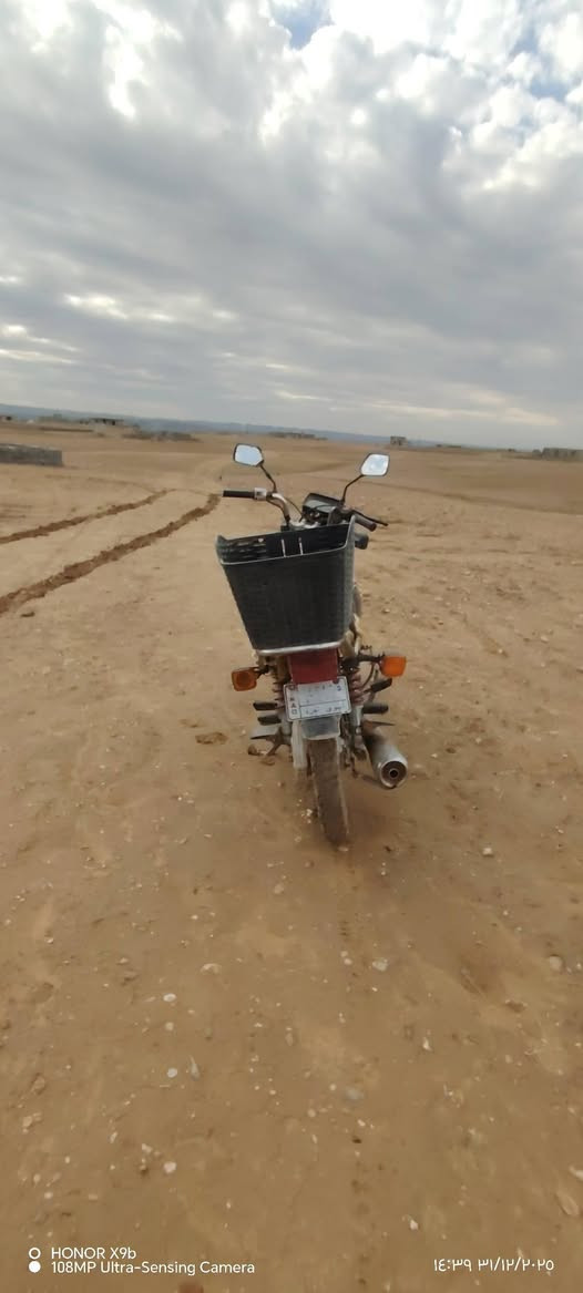 السلام عليكم موطور اربعه كير  (عيتاني باب اول  كلو بلادي  موديل 2015 تايراتو حيل نضاف  ضو امامي شغال كهربايات كلهن شغالات   السعر  275وبي مجال اتصل ***********🍂@#
