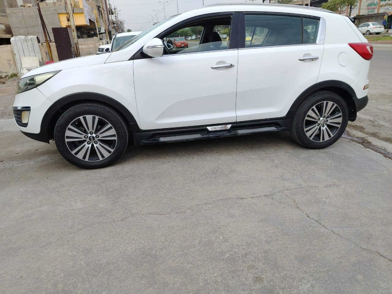 سبورتج ٢٠١١بغداد فول  خليجي سيارة بدون حادث بدون صبغ فقط بارد باب خلف الصدر مكينه وكير سليمان صدر خلفي أمامي تمام تخم تاير جديد تبريد شغال بيع أو مراوس العنوان بغداد الكرخ حي الجهاد *********** السعر ١٤٨ وبيهه مجال قليل
