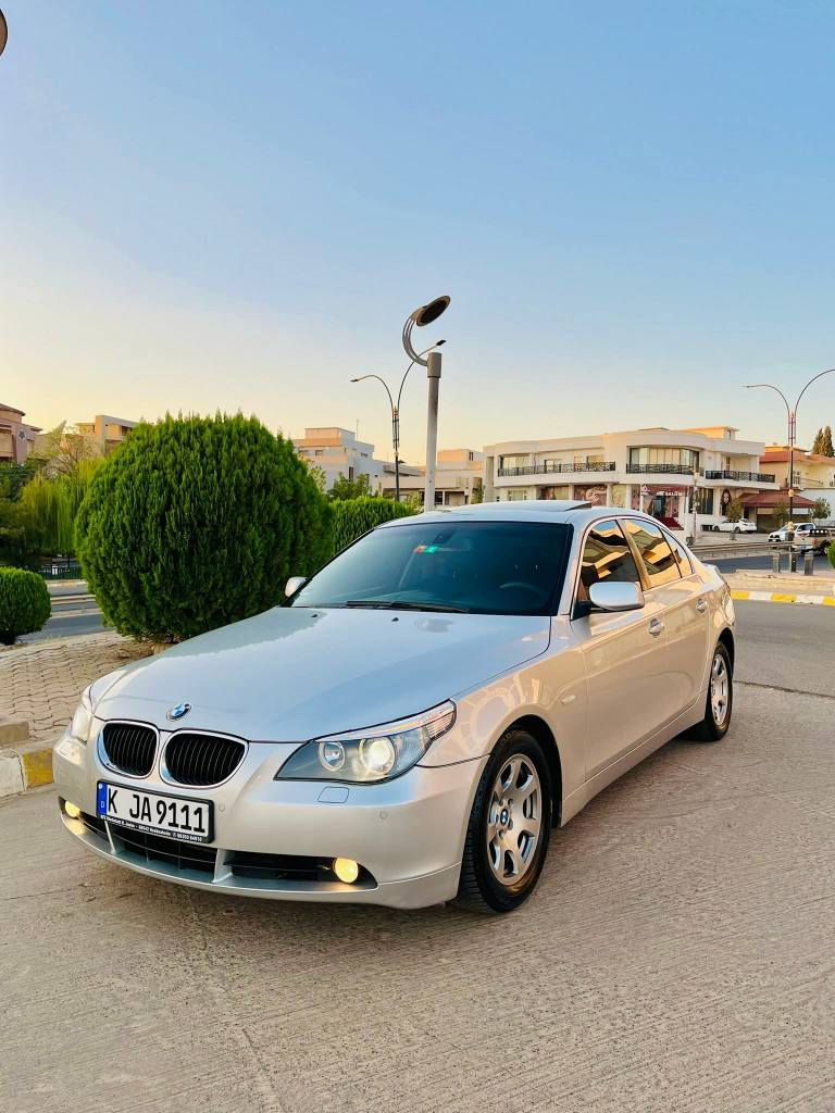 سلاو به ناوي خوا. Bwmجاو برؤمؤدي٢٠٠٤ سفرسفره6مانگه داخيل كراوه مه نه فئست ئه سلي يبراهيم خه ليل به شه رت خرامه به شرت بئ سبوخ تنانت ده هاميه كانيشي به شه رته ٢٢٣هه زار رؤويشتوه نمونه له جوانيو خاويني له هه مؤ يراقه شتيوا جوان نيه  هه مؤئه شياي بيلادي خؤي له گه له  مه كينه٥٢٥ مه كينه سه قه ر  مواسه فات سلايت هه سي پئشو دواوه لايت زينؤن كوشين هيته ر كوشين كارا باي سوكان كاره باي ته له فؤن ده عامي بؤ ده عامي به شه رت بؤجوانيو خاويني و مواسه فات مه پرسه ته نانت به وابه ي بيلدي پيوه ماوه  له گل ريزم ژماره ي ته له فؤن. *********** شقلاوة, أربيل
