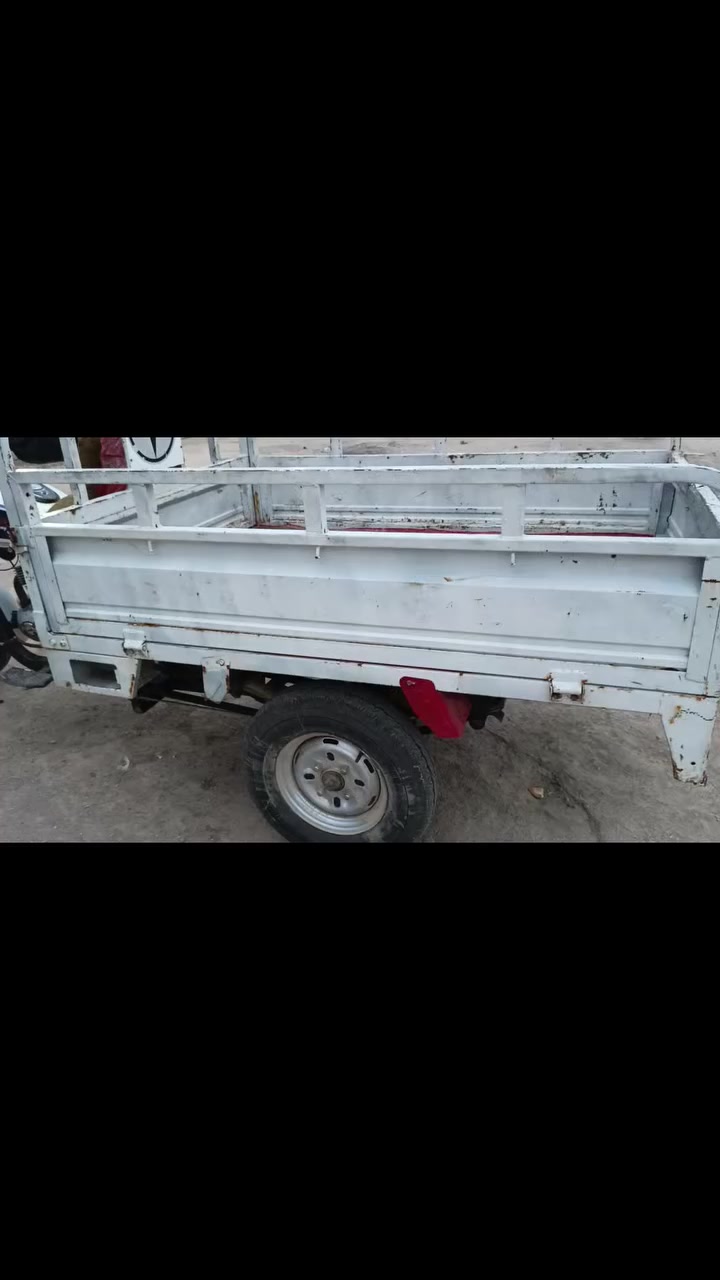 سلام عليكم ورحمة الله تعالى وبركاتة 

ستوته موديل 2014 
اوراق اصولي  
مكينه مفتوحه بس حلووة ناعمه 
شاصي كفالة 
كهربائيات كاملة 
دشبول جديد كامل 
سعرها 1300 وبيهه مجال قليل كلش 
مكاني الناصريه الغراف 
‏‪***********‬‏
