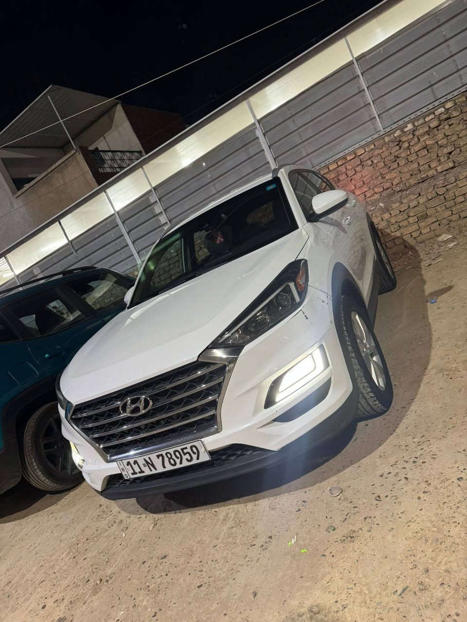 السلام عليكم توسان امريكيه تفاصيل داخل الصور
مع السونر
