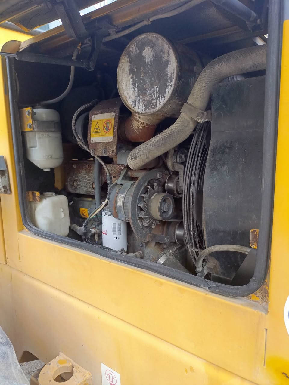 السلام عليكم شفل كوماتسو حجم 100 محرك كير وصبغ مكفول سنويه ورقم الماني باسمي تحويل ثاني يوم مكاني حله اتصال علا صاحب الشفل
‏‪***********‬‏
‏‪***********‬‏
