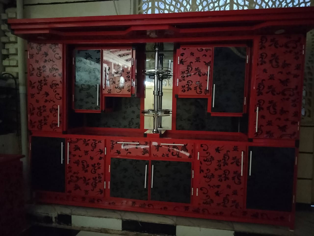 كونتر ٣متار وسنكي متر ونص جديد شراي ينتصل عله رقم *********** بي واساب واخاص دوانيه واجاوب تعليقات
