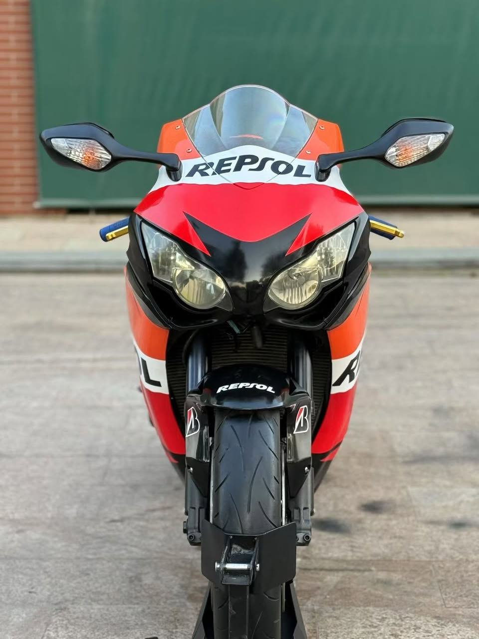 CBR1000RR
2011
40ورقە🔒
***********
***********
***********
