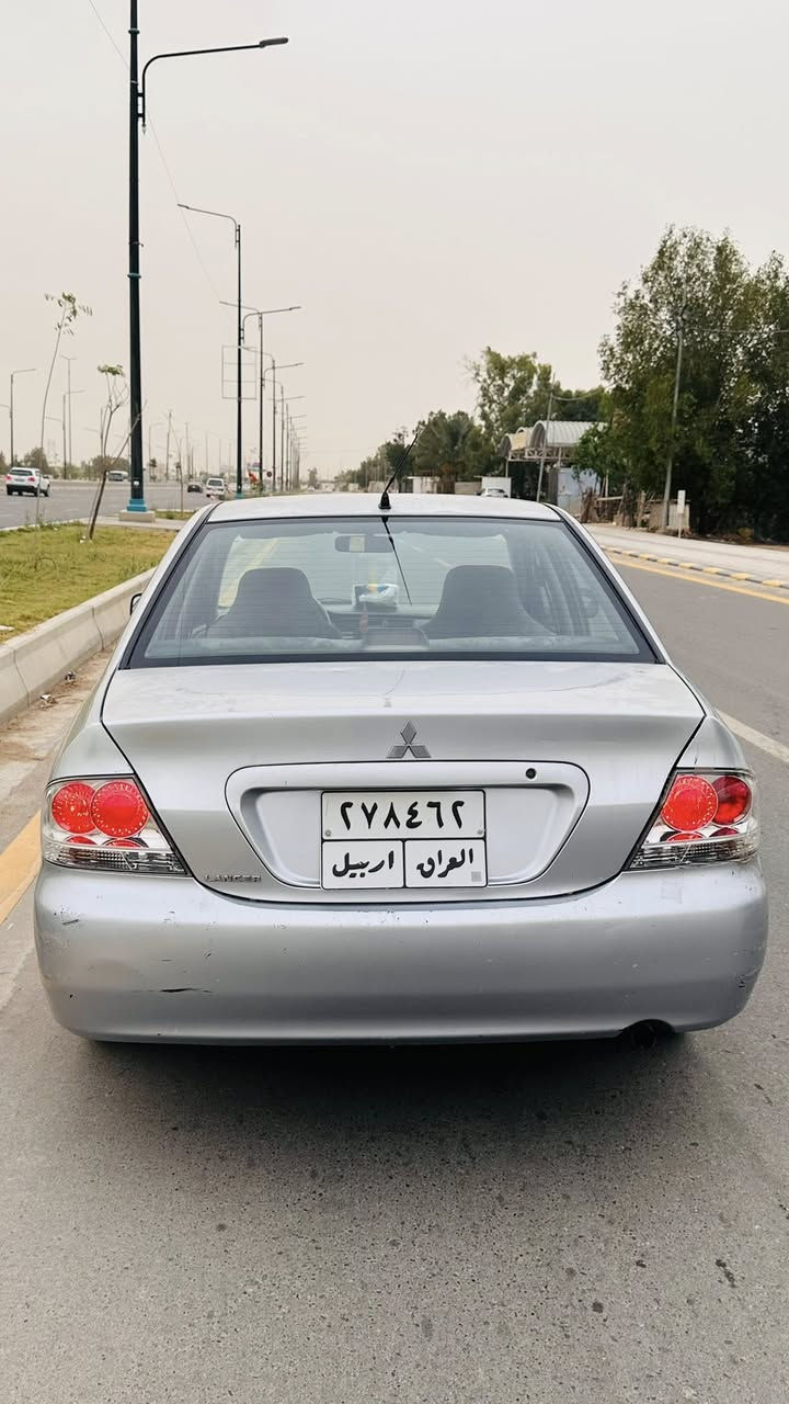 ‏لانسر 2010 محرك 1500 بدون صبغ تبريد ثلج
سيارة جاهزة وحلوة حداديه جديدة 
‏رقم الهاتف *********** النجف الاشرف 
‏السعر 77$
