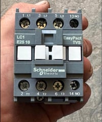 كوندكتر شنايدر أصلي جديد بالباكيت 👈٢٥ /٣٦ أمبير 👈كويل 110 فولت 👉      ...