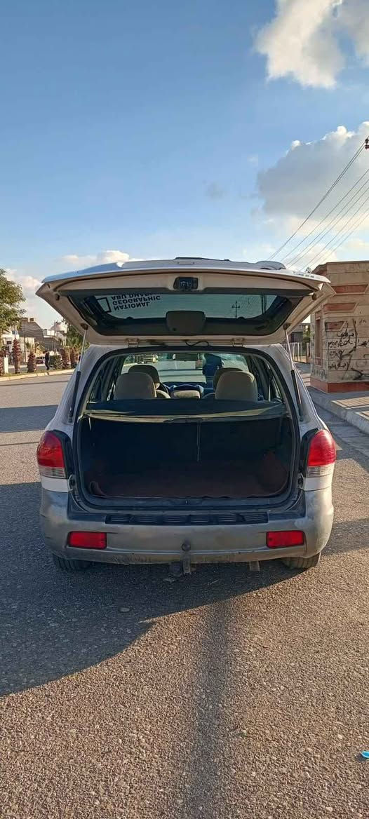 سلام عليكم 
للبيع أو المراوس
سيارة سنتافي 2006 رقم سليمانية محرك 6 سلندر دبل أكسل(دفع رباعي) 
كير و محرك شرط كهربائيات تبريد تدفئة شرط بيها جاملغ الخلفي شبرين صبغ و شوية تعديلات بارد والباقي كفالة مكان السيارة كركوك شراي اتصل 
سعر ٨٥ و بي مجال للطيبين 
الرقم *********** Honolulu, HI
