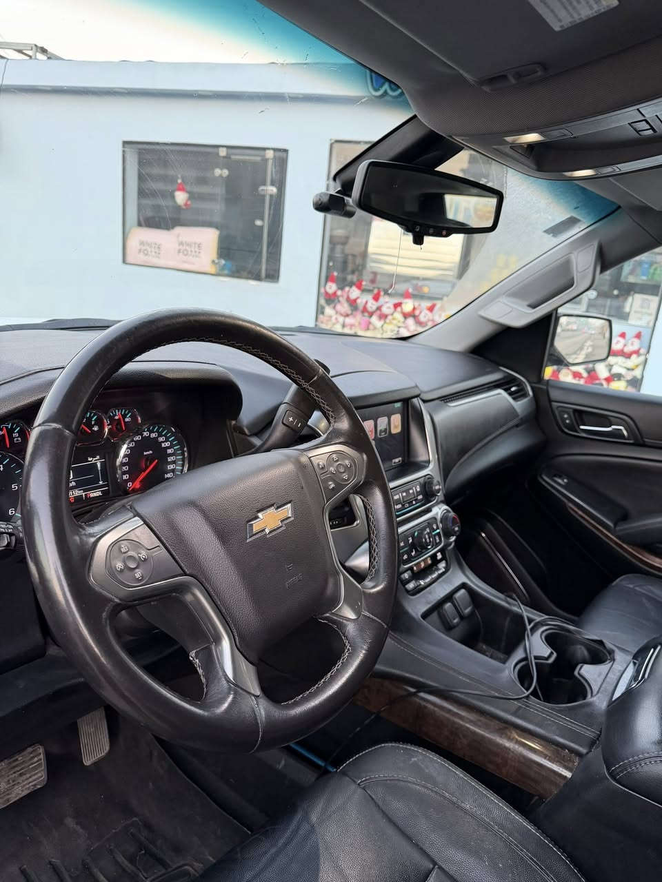 تاهو ٢٠٢٠ وارد امريكي ضربتها موضحه بالصوره ..مبدل باب الجنطه وابواب جهة السايق والجاملق الخلفي والامامي مصبوغات ..مكان السياره بصره ..مراوس فقط بتاهو موديل ٢١ واعلى موديل ..اعتذر عن المراوس باخرى ..السياره ماشيه ٧٠ الف ..(السعر ٢٩٠)الي ما تعجبه لا يعلق رجاءا ولا يصير ضريف ..***********
