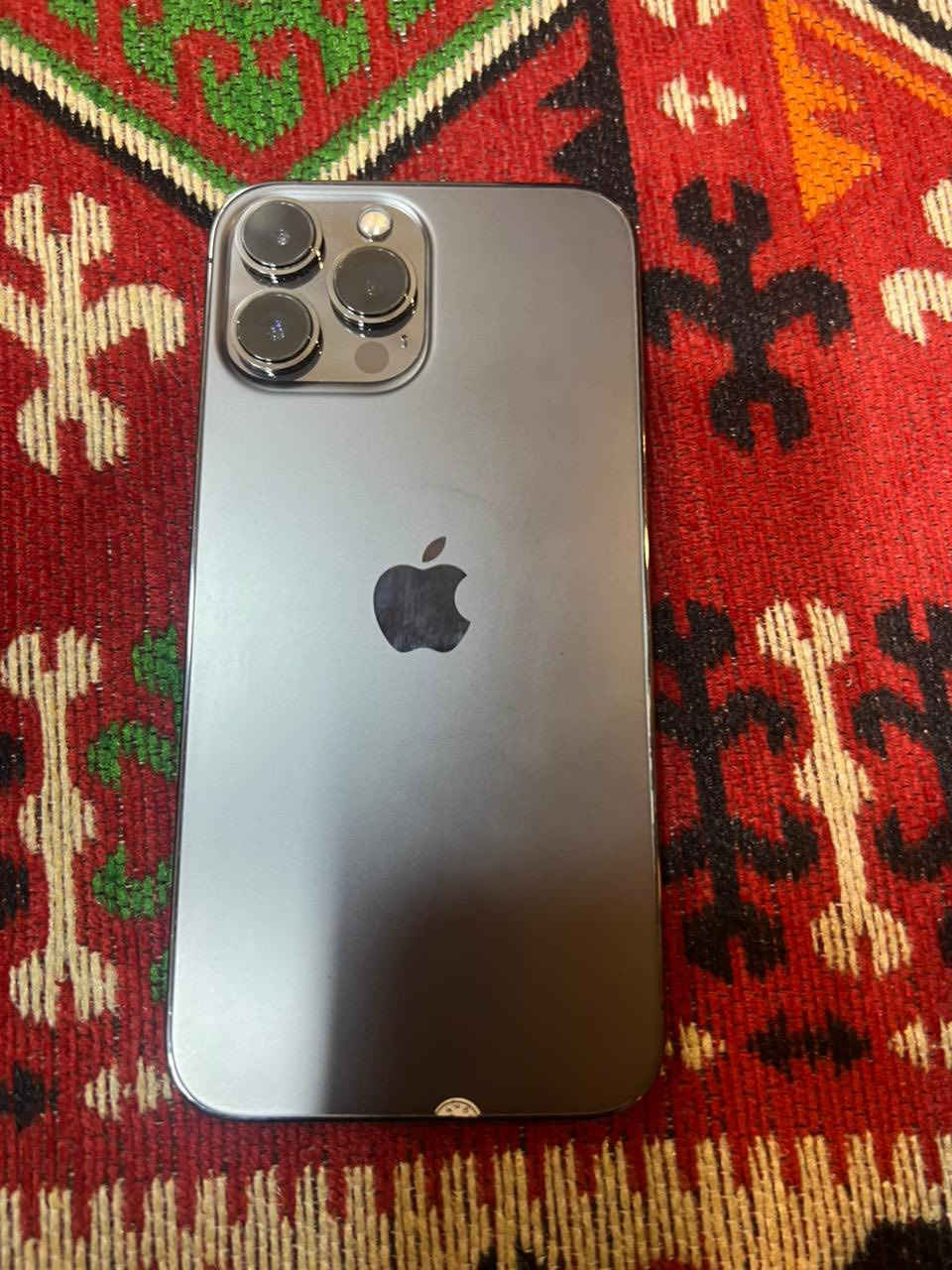 السلام عليكم جهاز ايفون 13برو ماكس كفاله من زلغ نضيف امعنه الكلمه نضافه99‎%‎امبدل شاشه اصليه من ابل حتى توثيق بيه رايده550وبي مجال حك الجيه  مكاني بصره قبله تواصل على الرقم***********
