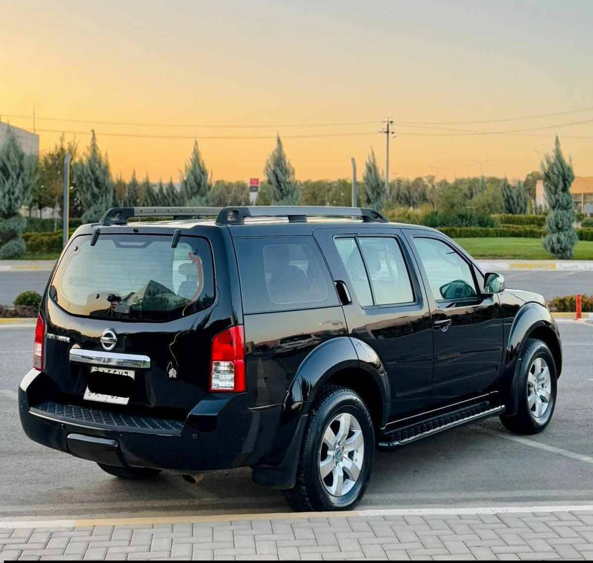 نیسان باسڤاندەر 2011
ناوزەرد تەبرید مەرکەزی 
یەک پارجەی بەس پەمپە 
سیستمی غازی بودانراوە جوارتاییەی لووکی بۆبە ستراوە تاقم پیشی تازەیە هەموو گیان بەشەر گیرو مەکینە ی

***********

ئـەگەر سەیارەکەت دەفرۆشیت نامە بنێرە با بلاوی کەینەوە لۆ
