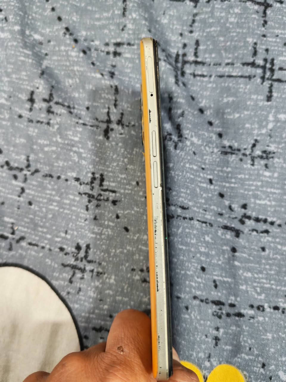 السلام عليكم
جهاز ريلمي 9

جهاز نضيف ما بي اي خلل 

ذاكره 128

مثل مواضح بالصوره بي كسر بالحساس 

السعر 100 وبي مجال للطيبين


**إذا كنت صاحب هذا الإعلان وتريد حذفه لأي سبب، رجاءا أرسل رسالة إلى الدعم الفني**