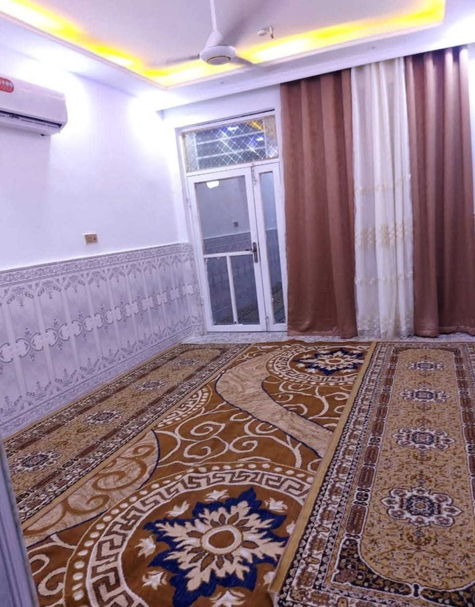 مشتمل حديث للبيع مساحه ١٠٠متر طولاني طابق ونص داموك حي الميمون(الطشاش الاولى ) متكون من استقبال ومطبخ وهول وغرفه نوم وطرمه وصحيات داخليه وخارجيه والطابق الثاني غرفه نوم وهول وسطحين العنوان خلف جامع وحسينيه الحسن العسكري ع ثاني فرع من شارع الجامع على اليمين السعر ب١١٠
*********** واتساب و***********وعالخاص
مشتمل حديث للبيع مساحه ١٠٠متر طولاني طابق ونص داموك حي الميمون(الطشاش الاولى ) متكون من استقبال ومطبخ وهول وغرفه نوم وطرمه وصحيات داخليه وخارجيه والطابق الثاني غرفه نوم وهول وسطحين العنوان خلف جامع وحسينيه الحسن العسكري ع ثاني فرع من شارع الجامع على اليمين السعر ب١١٠
