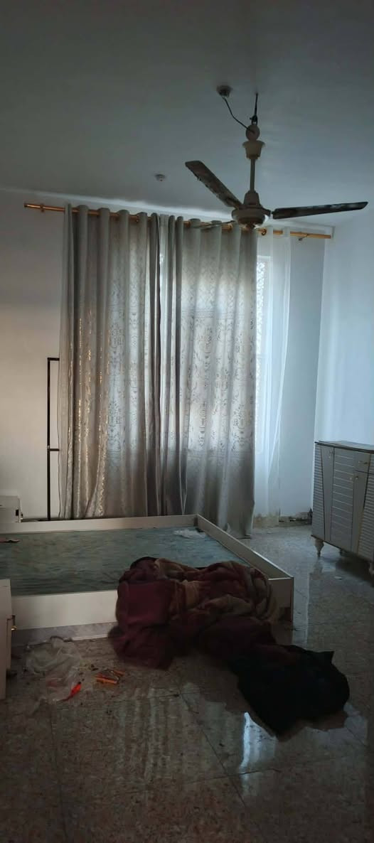 بيت للرهن 100 متر 
نجف حي النداء شارع المجمعات مقابل عمود 56 
منطقة 46 .
... طابقين...
الطابق الاول يحتوي على غرفة وصالة ومطبخ واستقبال وصحيات..
الطابق الثاني يحتوي على غرفتين وصالة وصحيات..
كونكريت مسلح...
سعر الرهن 15 مليون


**إذا كنت صاحب هذا الإعلان وتريد حذفه لأي سبب، رجاءا أرسل رسالة إلى الدعم الفني**