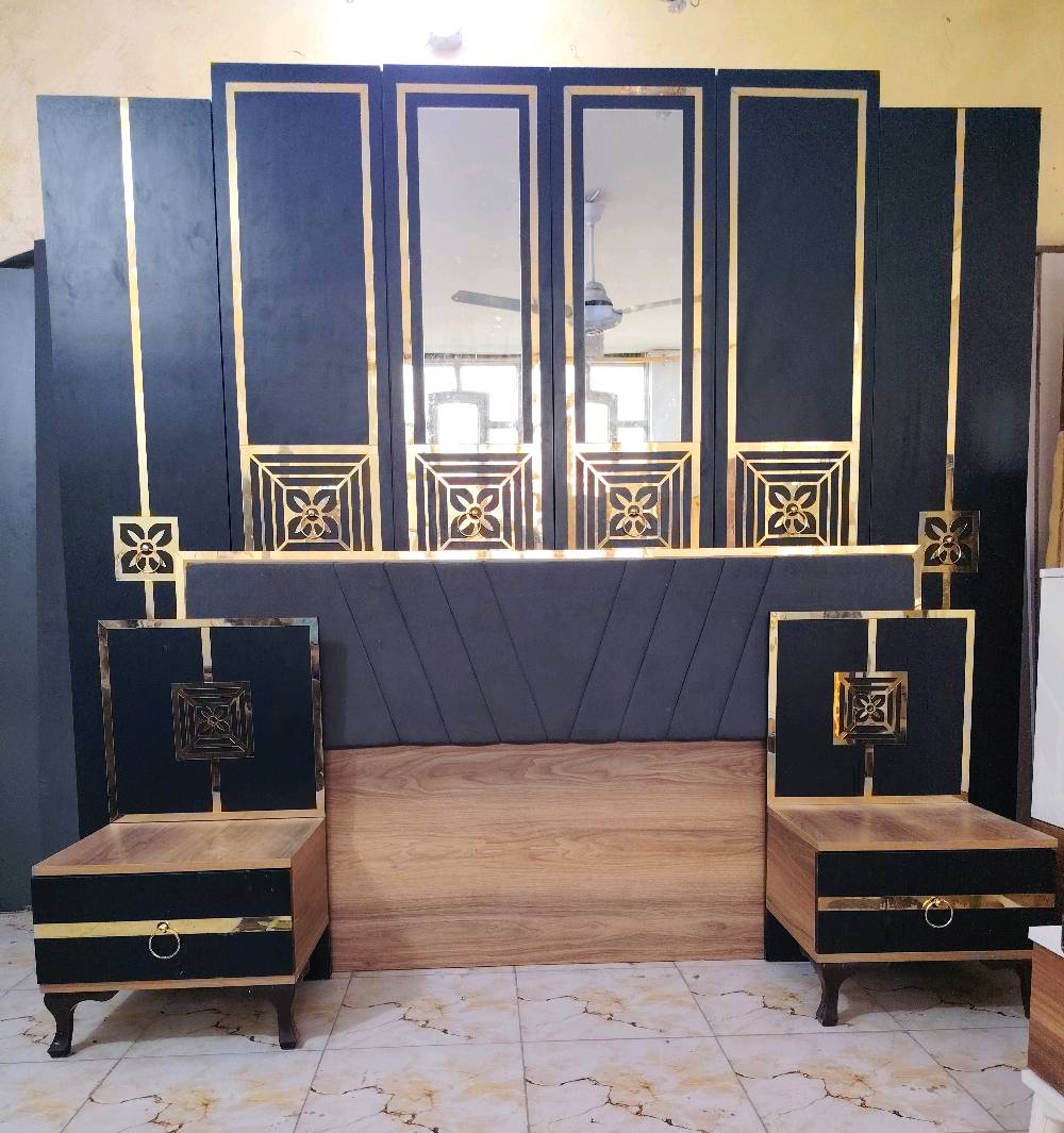 غرفة نوم تركي 6 قطع نضام ابواب ✅ ✅ 
 نضيفه كلش بنسبة 95% 👍✅👍
كل هذا 450،000 الف مع نقل وشد داخل بغداد 🚛🪛
للاستفسار خاص واتس اتصال