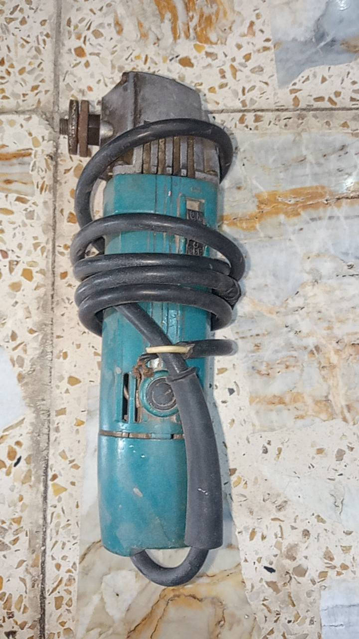 السلام عليكم اخوان عندي كوسرة دورين مستعملات للبيع 
***********
