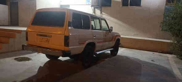 لانكرؤزه ر سه نه وي ئه سلي،كيرومه كينه وئه كسل به شه رت،ده بل ئه كسل مه زبوت چكنيته، نه هه لم نه بوغاري نيه مالي دؤسته.كاره باي مه زبوته،4تايه باشي له زيره، ته قه و ره قه ي به شه رت، مه كينه ى 4fشوين بازيان سعر17$ ***********
(پاوةر نيه)
