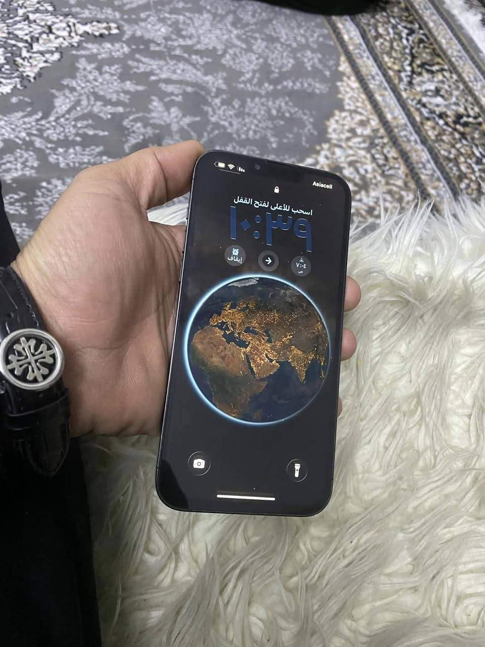 سلام عليكم 
١٣ برو ماكس 
مبدل شاشه الضهر بي فطر 
ذاكره ٢٥٦ 
بطاريه  ٨٠ 
للبيع. او مراوس بجهاز اندرويد 
صوت سماعات كامرات كله يخبل شحن يوم كامل 
مكاني. شعب او زيونه تجي من البيت تاخذه اي مشكله بي يرجع 
***********
سعر ٤٧٠ بي مجال قليل
