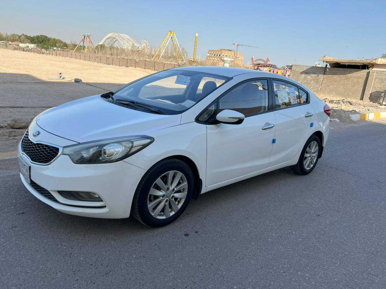 السلام عليكم 
كيا سيراتو 2016 خليجي مكفوله كفاله عامه ضربه وصبغ وتبديل وفتح وبارد رقم ذي قار تحويل سنويه جديدة موصفات نص فول محرك 1600 دوش 
محرك كير حداديه تبريد كله مكفول جاهزه مابيها اي نقص 
السعر 135  وبيها مجال الشراي يتصل وبلخدمه
*********** مكان السيارة ناصريه مركز
