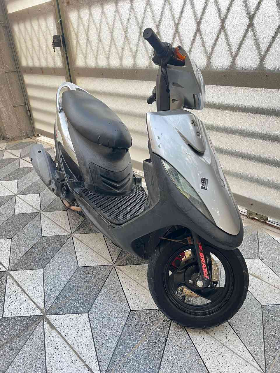 سلام عليكم شباب ماكس عدله للبيع دراجه بلاديه من ناحية مكينه برغي ممفتوح بيه واضمنه ألك نكره بصلف بأي وقت سعر 700 مكاني فلوجه *********** 🫴🏽
