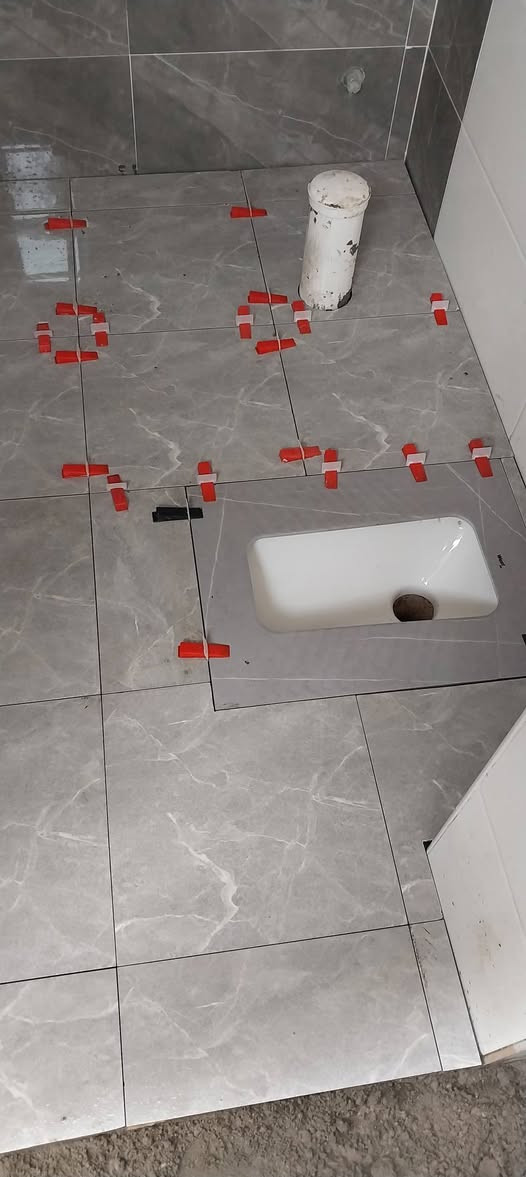 خلفه سيراميك شغل مرتب ونضيف ع متر وع يوميه
***********
