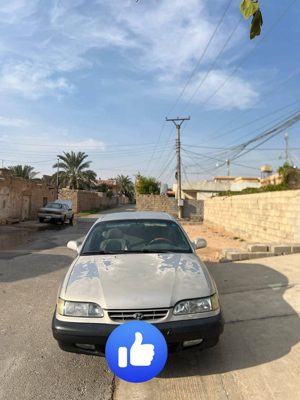 السلام عليكم .سوناتا 2 موديل 94 للبيع ب 40$ وبيها مجال بسيط .التفاصيل : 
١-كير ومحرك شرط.
 ٢-الكشر مثل الي بالصوره. 
٣-مابيها خياس فقط في باب السكن من الداخل كما في الصورة . 
٤-السنويه تنتهي في نهاية ٢٠٢٦ .
رقم الهاتف: ***********
المكان :تكريت
*غير متوفر على الفيس الي يريد يتعامل يتصل .
