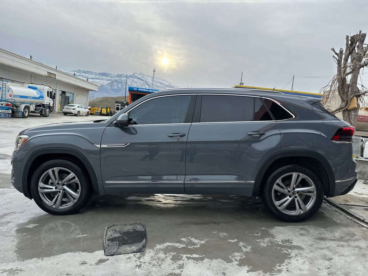 Atlas 2024 
اميرا الخلفية
سقف بانورامي
صندوق كهربائي
التحكم على المنحدرات
كاميرا 360
مستشعر وقوف
تدفئة المقاعد
فتحة السقف
بصمة
مسند الذراع
مثبت السرعة
مرايا جانبية كهربائية
نوافذ كهربائية
شاشة
مراقبة النقطة العمياء
التعرف على إشارات المرور
نظام المفتاح الذكي
التحكم التلقائي في درجة الحرارة
نظام فرملة الطوارئ
مقاعد كهربائية
6 وسادة هوائية
8 وسادة هوائية
مصابيح زينون الأمامية
المصابيح الأمامية ليد
نظام الإنذار
قفل مركزي للأبواب
مانع الانزلاق
تدفئة مقود القيادة
لوحة قيادة رقمية
إنارة محيطية
أبل كاربلاي
مقاعد تدليك
التشغيل عن بعد
ABS
AWD
مقاعد الصف الثالث
رادار
ستائر خلفية
كشافات ضباب
private-seller-image
نرخی ٣٤٥ وەرەقە سەیارەکە مالی دۆستە 

0751 630 4042 watsapp 
0750 892 7588 korek أربيل, العراق
