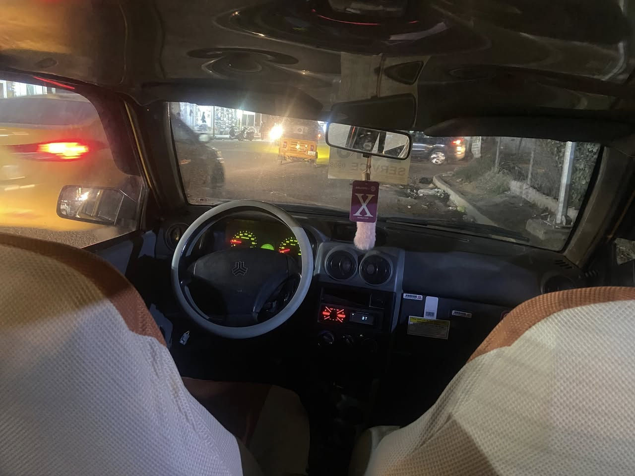 سلام عليكم للبيع سايبا مديل 2015 سنويه عضم عاج صاقطه ب20 مكينه وكير نضيفات تخم تاير بدون راعي سعر 18المكان بغداد الشعب *********** مكلف بالنشر
