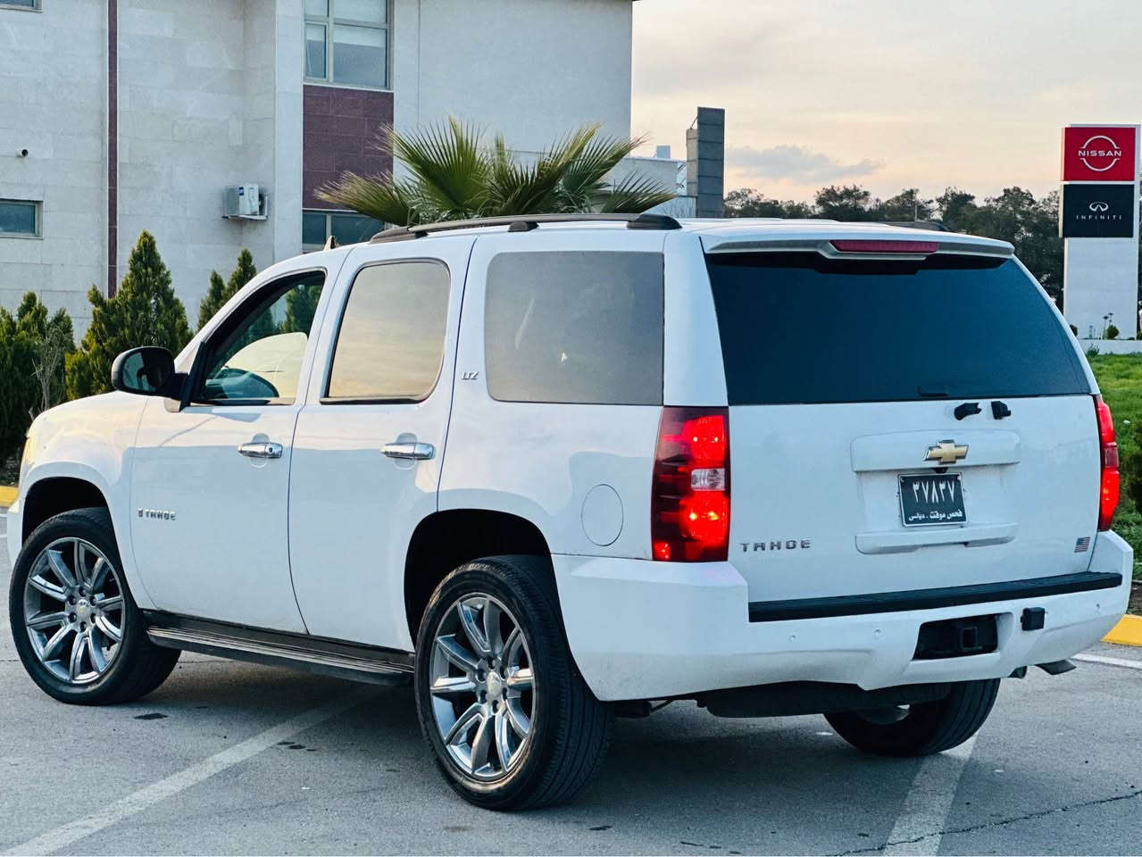 تاهۆ ساغ ساغ دوبەی 
قەپات مواسەفاتی LTZ ی ٢٠٠٩ 
سڵاید دەبڵ ئەکسل جلد و هیتەر 
سێ پارچەی ئەوروپای بۆیاغە 
گێر و مەکینە و کارەبایی تەقەو رەقەی بە شەرت 
موس و بڕاو و ماڵی مەدەنی دەعم و لێدراوی بە شەرت 
کوشن VIP  
سعری کۆتایی ٧٥ گەڵا 

*********** 
*********** Singapore
