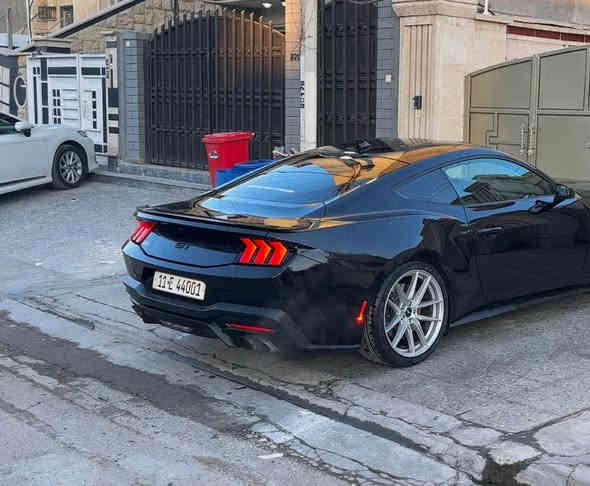 سلام عليكم  فورد موستنك. جيتي موديل 2024. فول موصفات. خنك  ماشيه 6 تلاف. 
لايت زنون اربع عدسات
كراسي جلد. تبريد. تدفئه
رادار امامي وخلفي 
سستم صون Bno. ودامام بالصندوك 
اكتف كزوز 
شاشه متصله 
سياره حادثها  ربع بنيد صبغ فقط. بدون تبديل.  سياره كلها ليبل واحد. 
وسياره مصروف عليها. ومرتبه.  بيها ويل قيمته. هوه وتاير 12 ورقه. ولويات  استيده  قيمتها 4 ورقات. وشويه. 
مكانها بغداد *********** 
صور حادث موجوده بالمنشور. ورقها مميز.  بغداد بسمي بغداد
