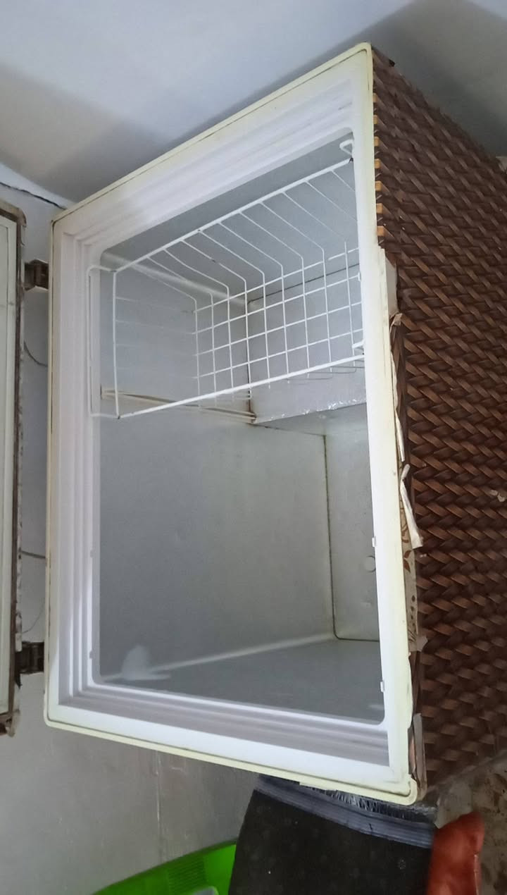 مجمدة شغاله بس تبرد   سعره 100


**إذا كنت صاحب هذا الإعلان وتريد حذفه لأي سبب، رجاءا أرسل رسالة إلى الدعم الفني**