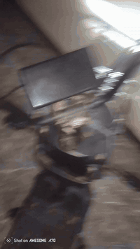 السلام عليكم تحيه طيب للجميع دراجة شحن حجم 14 موديل 2025عطلانه عوزه ملف ب25 الف المواصفات 
اربع بطاريات انضاف 
هورن
لايت علي ناصي 
تايرات انضاف 

شاشه تقره اعطال يعني شيعطل عندك تطلع بالشاشه الشاشه 
واير بيها مايع بس اشاير 3 وحده ماكو إذا اشتريت لها وحده كلهن يشتغلن السعر 150 قفل 
مكان بغداد النهروان التواصل واتساب خاص
الرقم /***********
